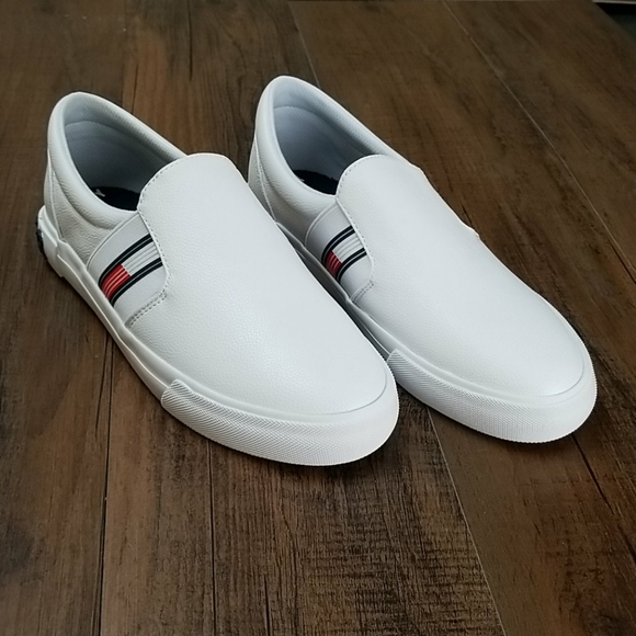 tommy hilfiger women's fin 2 sneakers